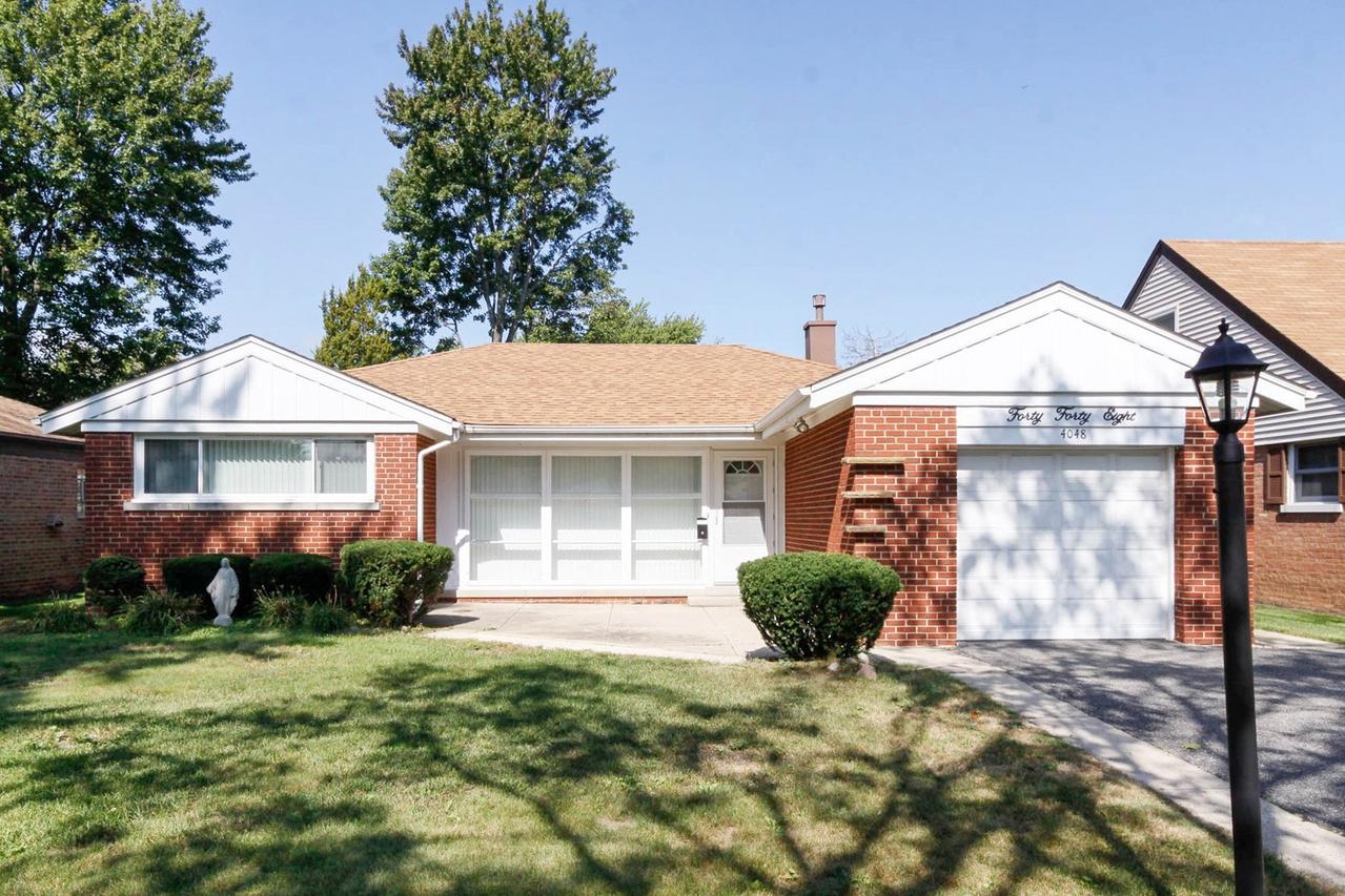 4048 Arnold Pl., Oak Lawn, IL 60453