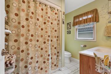 134 Euclid Ave., Bloomingdale, IL 60108