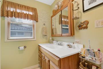 134 Euclid Ave., Bloomingdale, IL 60108