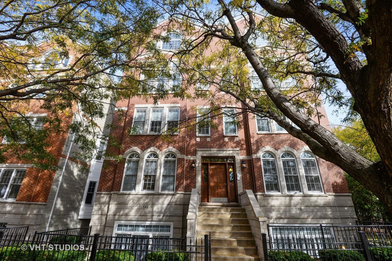 1302 W Fletcher St. #3W, Chicago, IL 60614