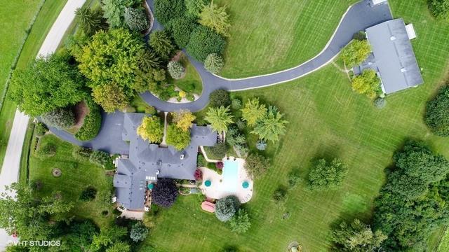 8 Three Lakes Rd., Barrington Hills, IL 60010