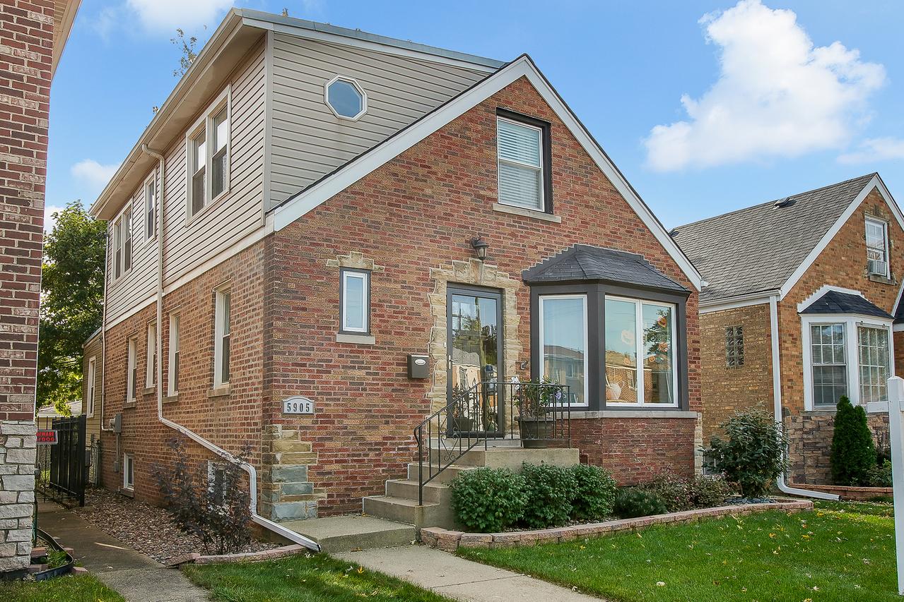 5905 W Foster Ave., Chicago, IL 60630