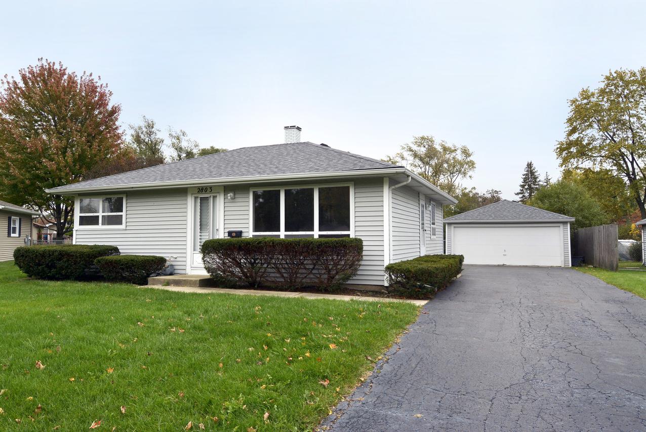 2803 Saint James St., Rolling Meadows, IL 60008