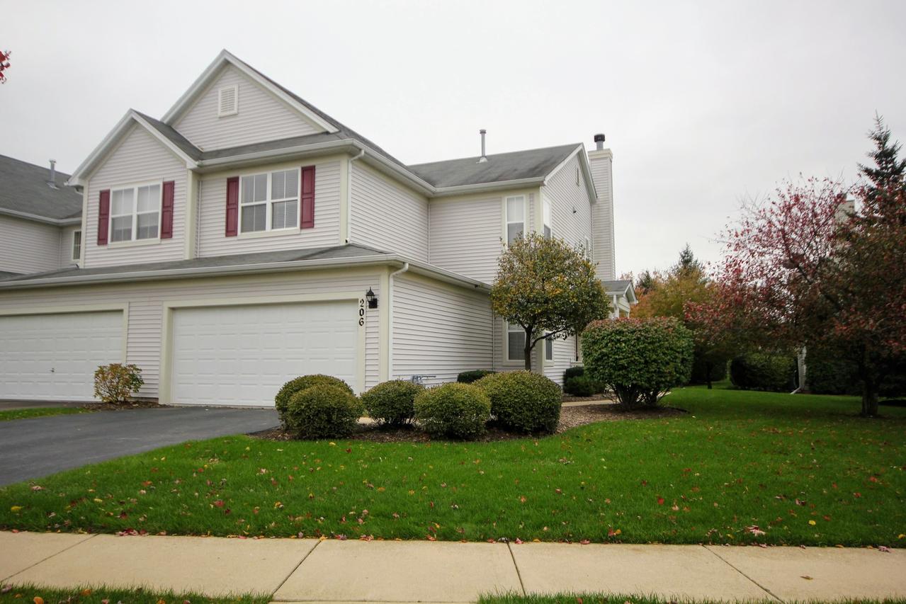 206 Grand Ridge Rd., St. Charles, IL 60175