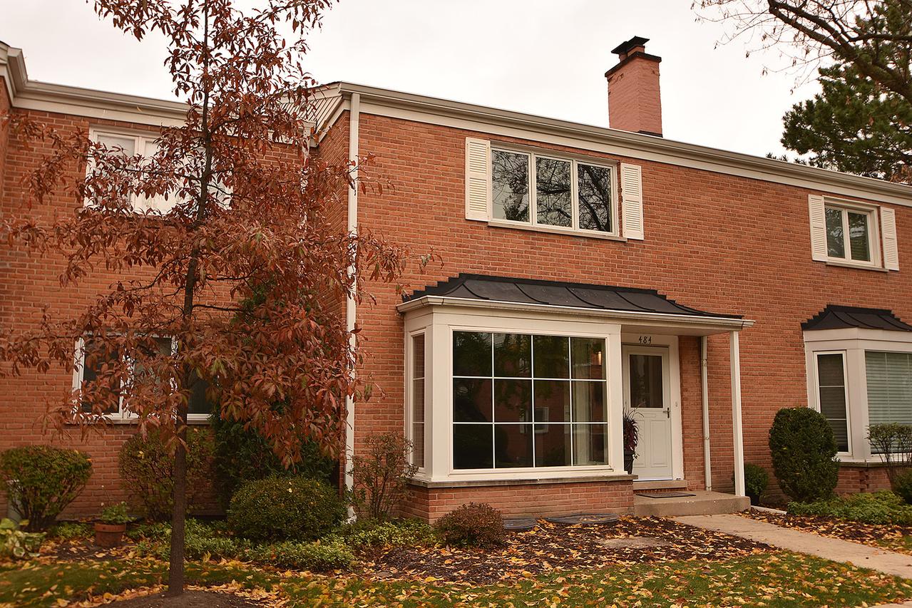484 Old Surrey Rd. #C, Hinsdale, IL 60521