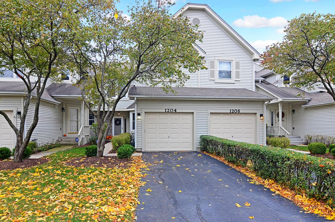 1204 Rhodes Ln., Naperville, IL 60540