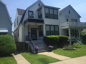 3915 N Sacramento Ave., Chicago, IL 60618