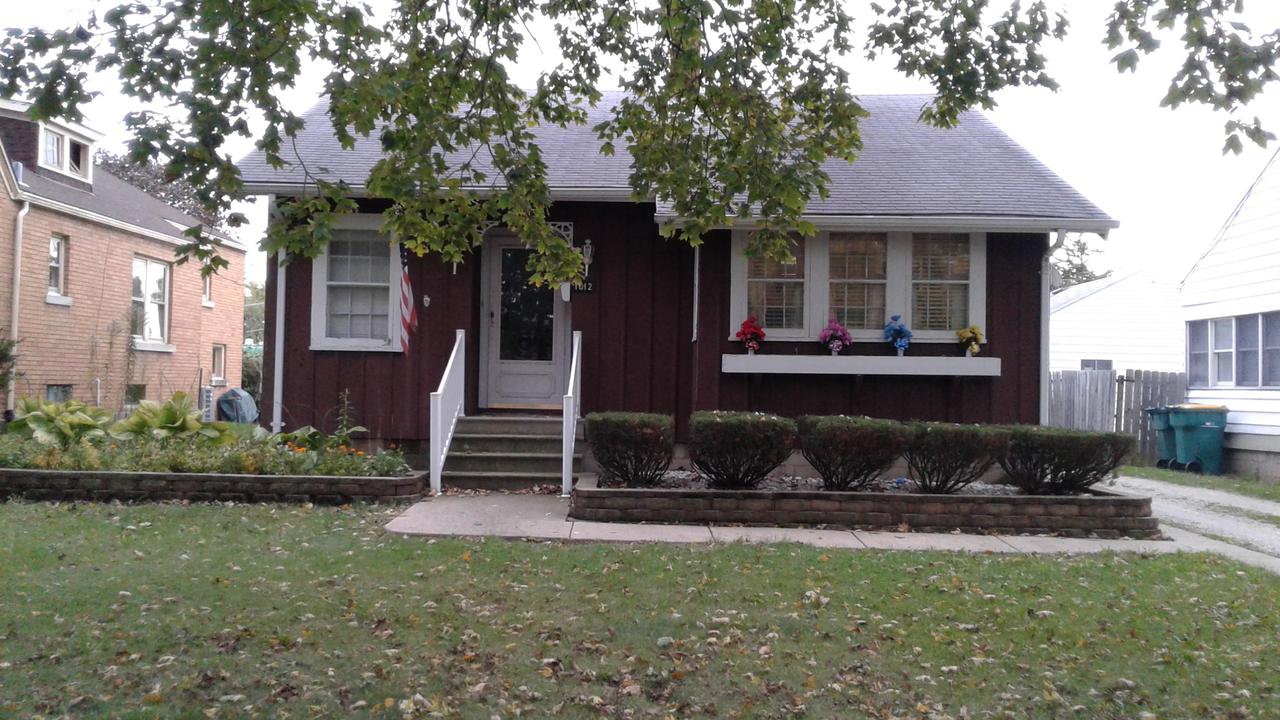1012 John St., Joliet, IL 60435