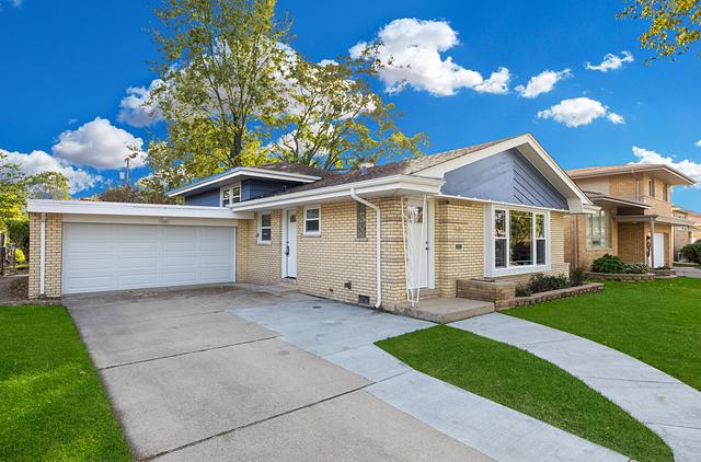4513 W 99th Pl., Oak Lawn, IL 60453