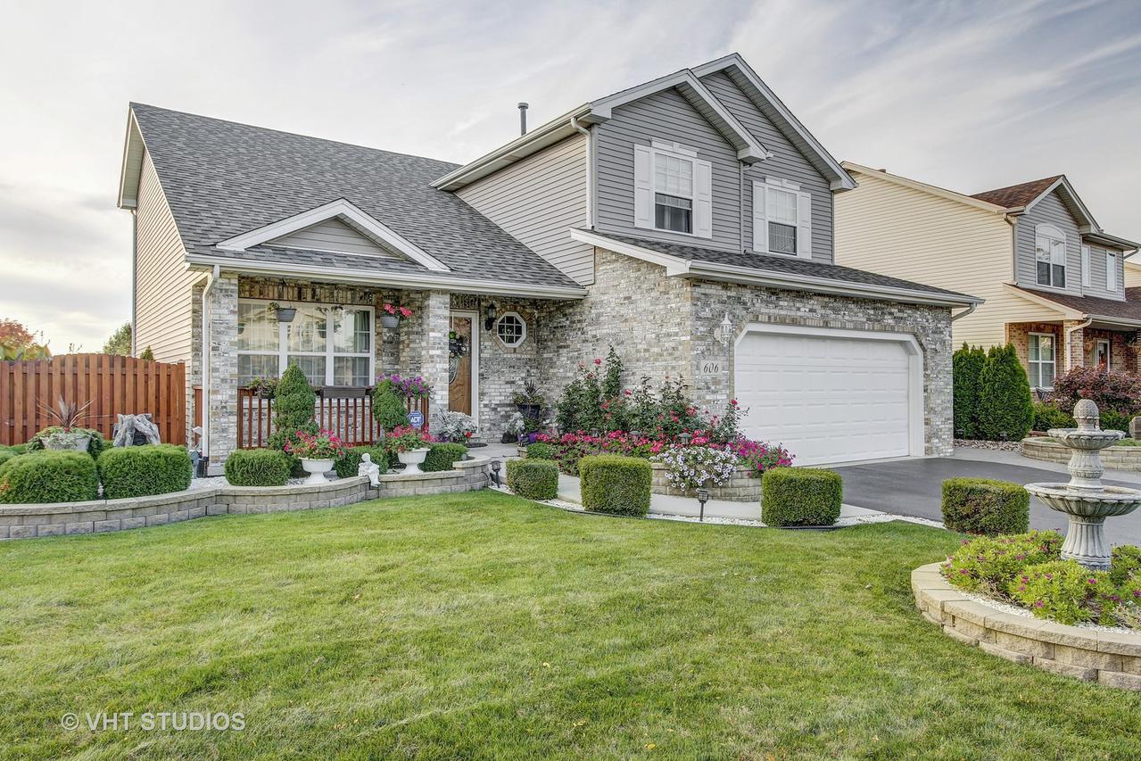 606 Wild Indigo Ave., Romeoville, IL 60446