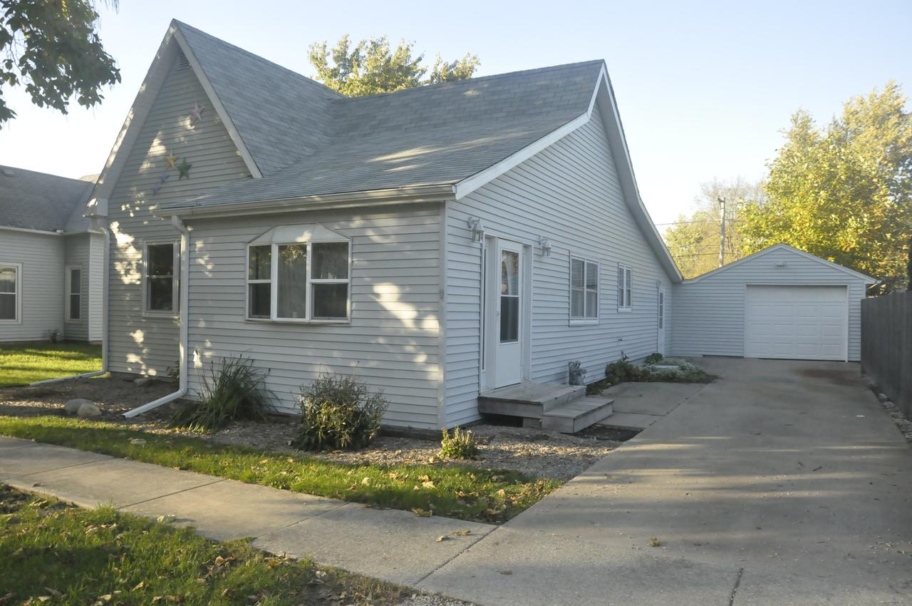306 E Sherman St., St. Joseph, IL 61873