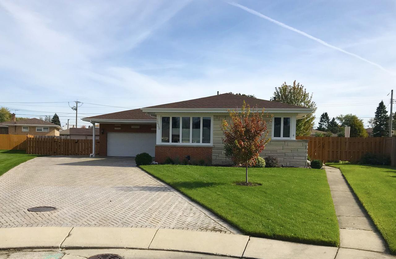 5535 N Linden Ave., Norwood Park Township, IL 60656
