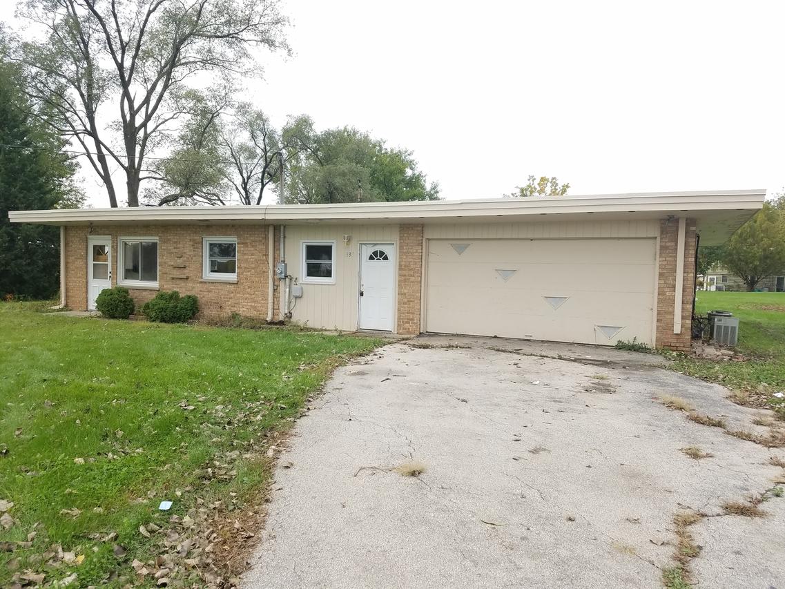 1332 Mitchell Rd., Aurora, IL 60505