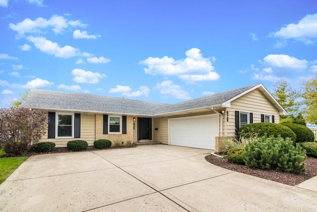 929 Canterbury Dr., Schaumburg, IL 60195