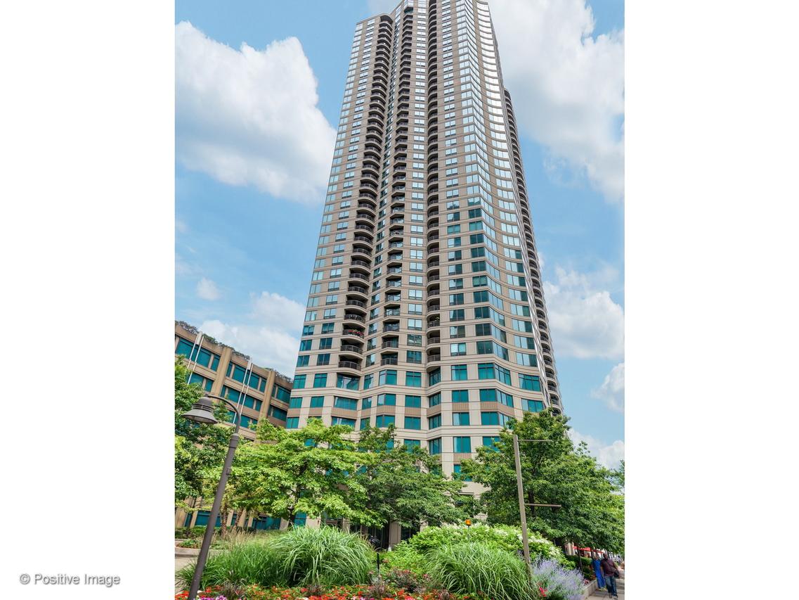 400 N Lasalle St. #3411, Chicago, IL 60654