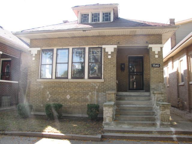 7540 S East End Ave., Chicago, IL 60649