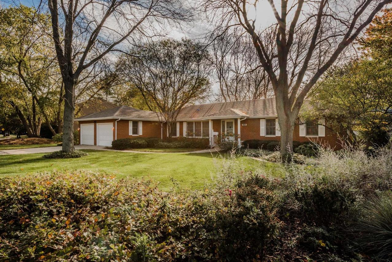 1905 Jamestown Ln., Elgin, IL 60123
