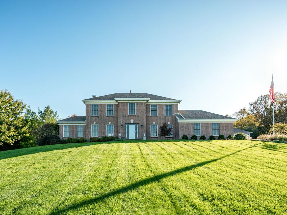 12253 Carberry Ln., Roscoe, IL 61073