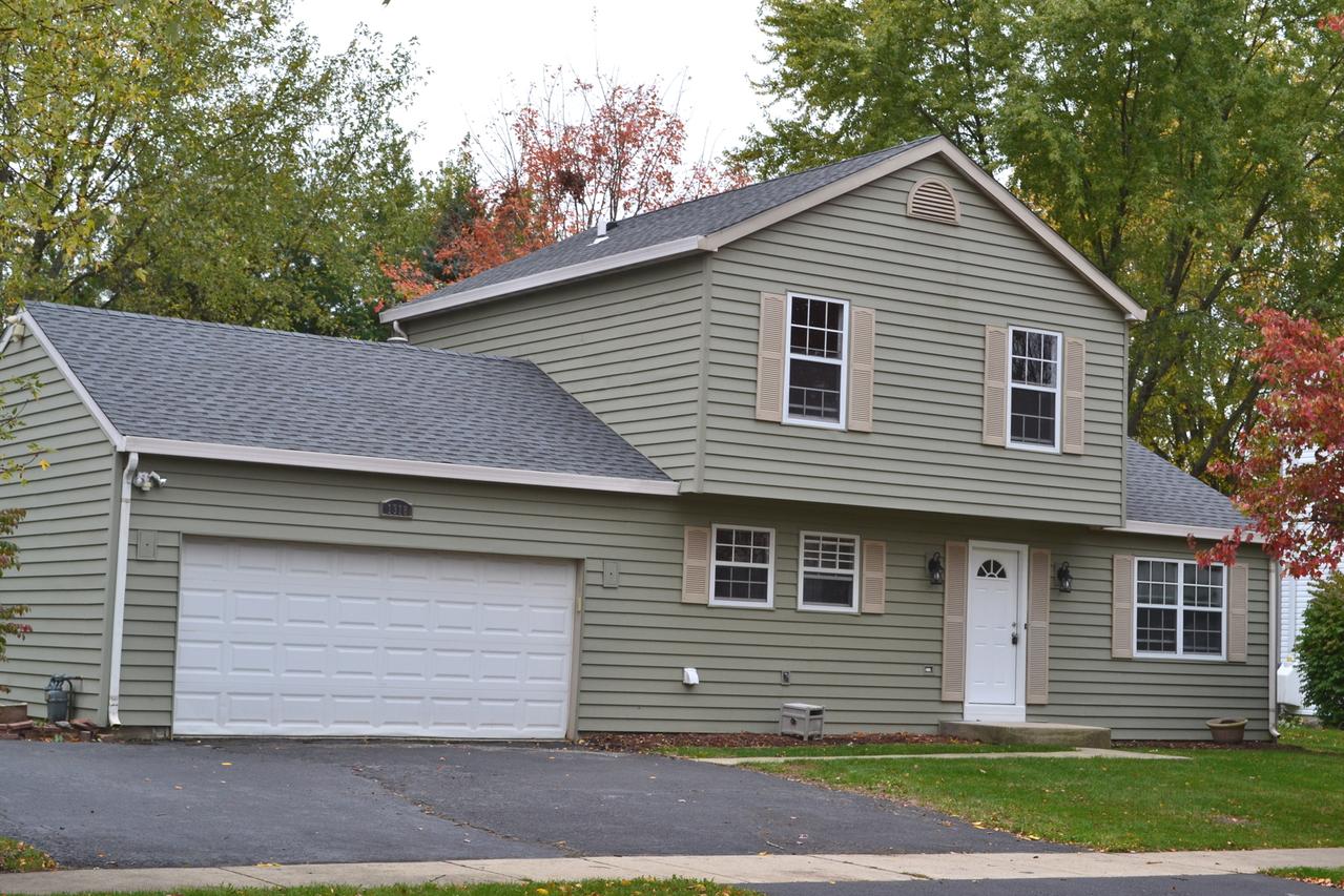 1318 Canyon Run Rd., Naperville, IL 60565