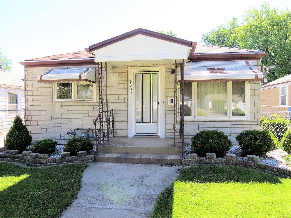 2837 Maple St., Franklin Park, IL 60131
