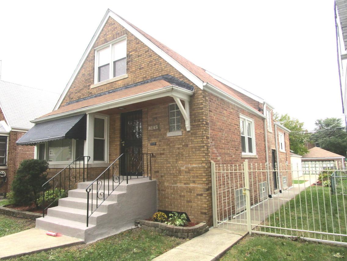 8145 S Houston Ave., Chicago, IL 60617