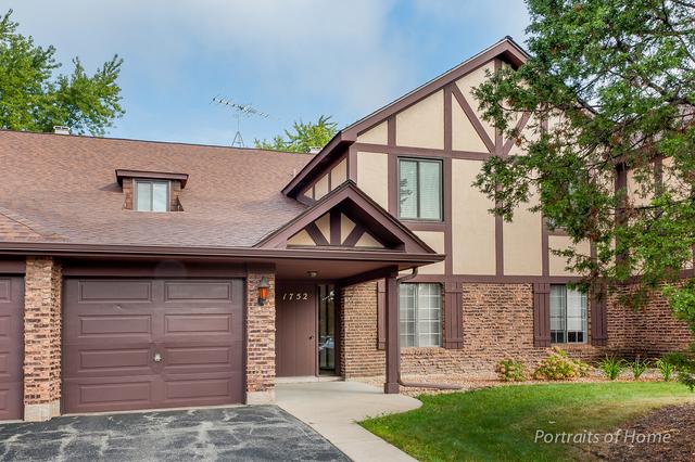 1752 Plymouth Ct. #B, Wheaton, IL 60189