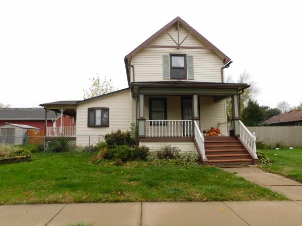 606 N 3rd St., Rochelle, IL 61068