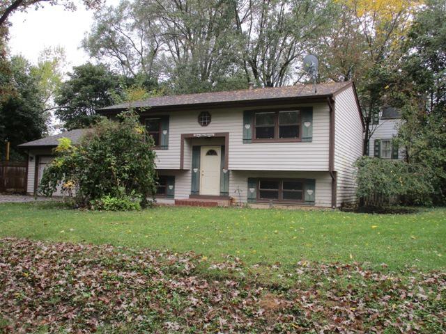 4919 Hilltop Dr., Wonder Lake, IL 60097
