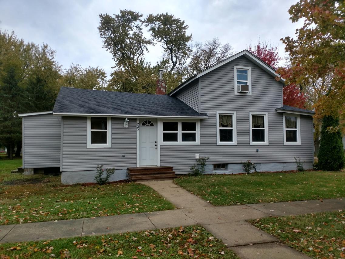 225 E Lahman St., Franklin Grove, IL 61031