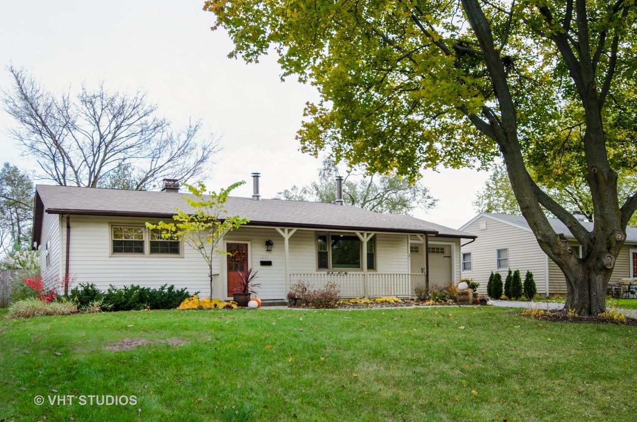271 Briargate Dr., Grayslake, IL 60030