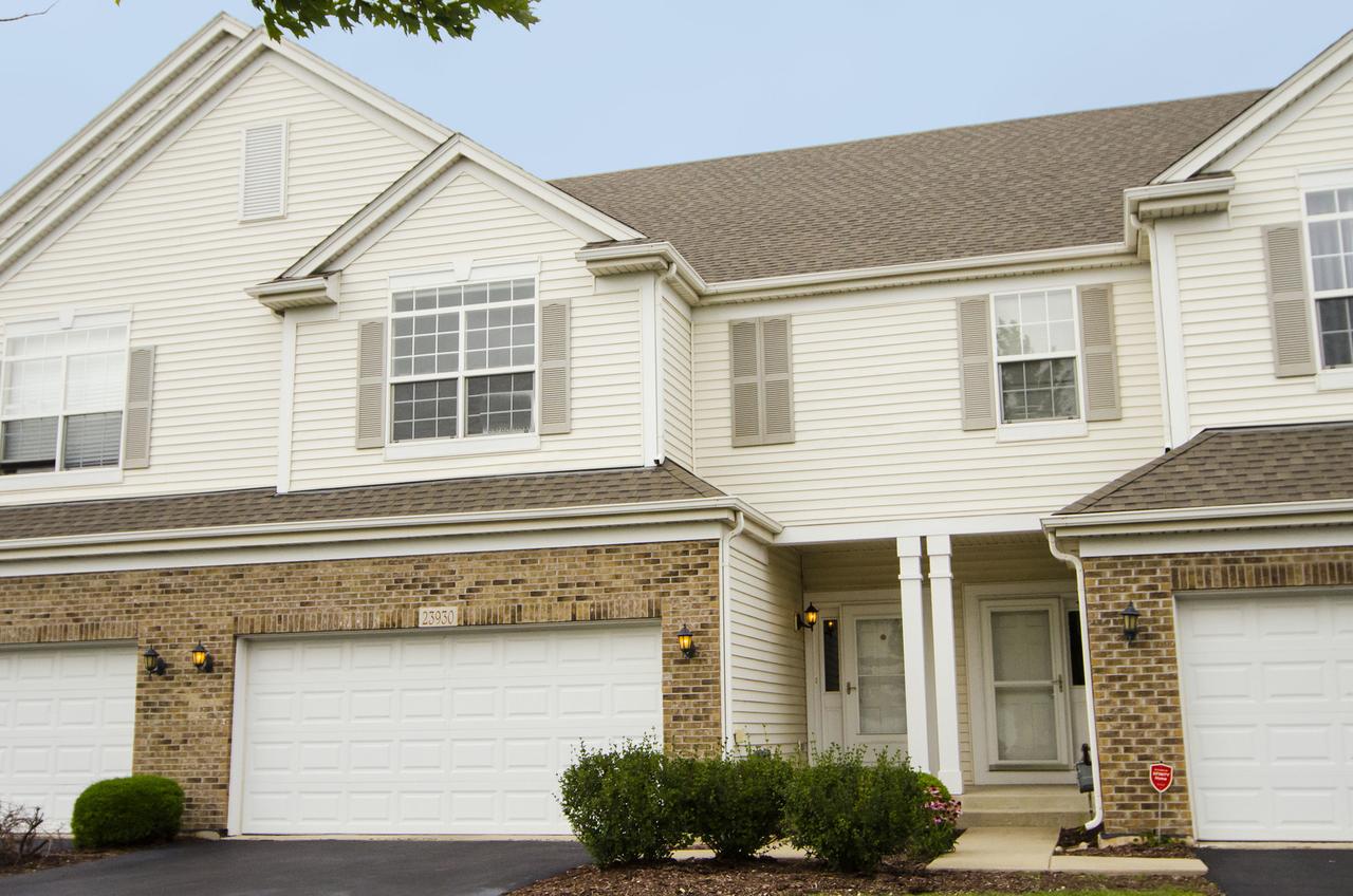 23930 Mc Mullin Cir., Plainfield, IL 60586