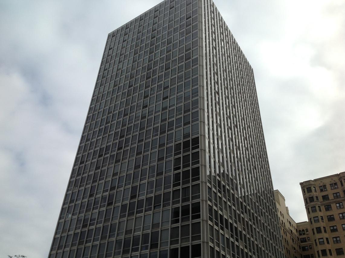 2400 N Lakeview Ave. #305, Chicago, IL 60614