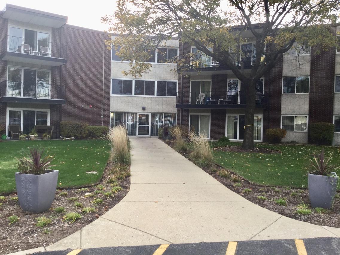2800 Maple Ave. #7C, Downers Grove, IL 60515