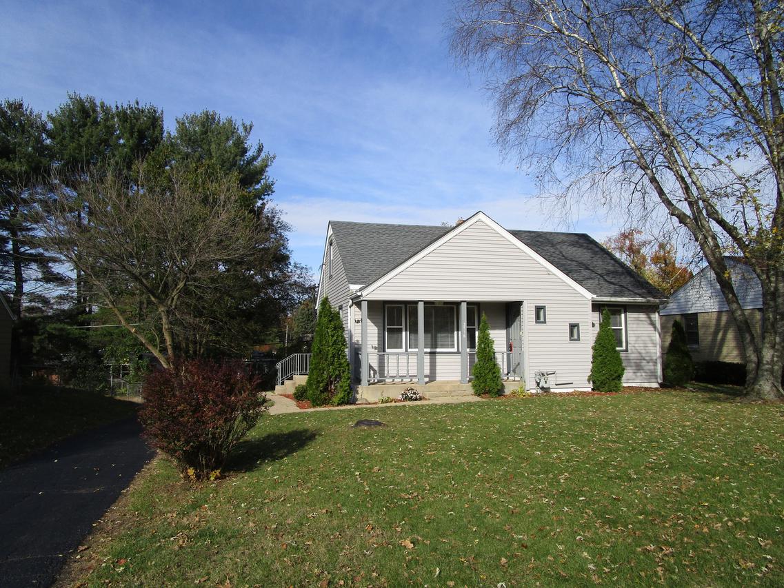 3716 Pinecrest Rd., Rockford, IL 61107