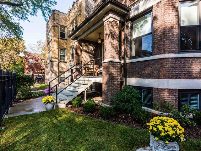 3855 N Christiana Ave., Chicago, IL 60618
