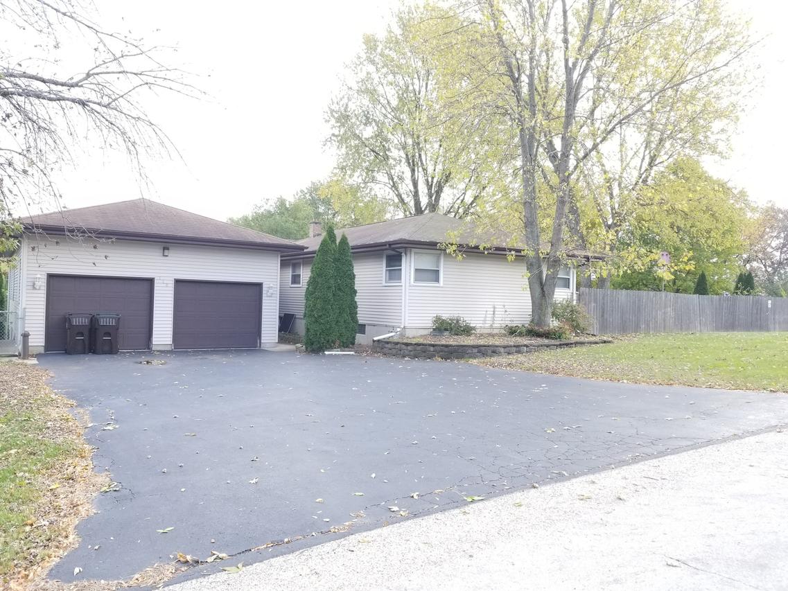118 N Kent Rd., Mchenry, IL 60051