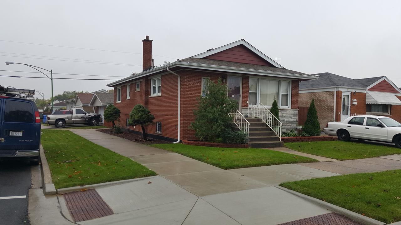 3801 W 76th Pl., Chicago, IL 60652