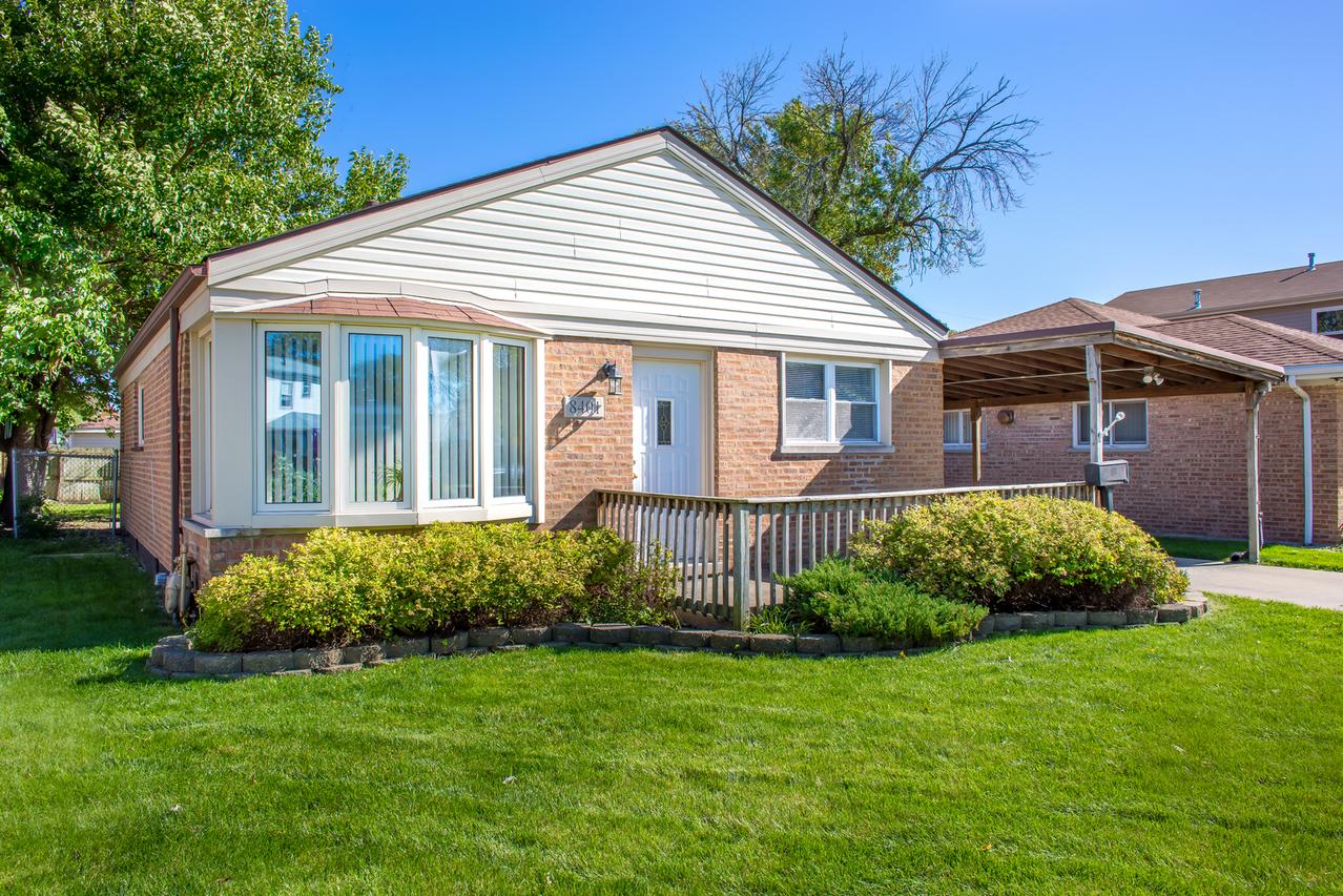 8401 S Scottsdale Ave., Chicago, IL 60652