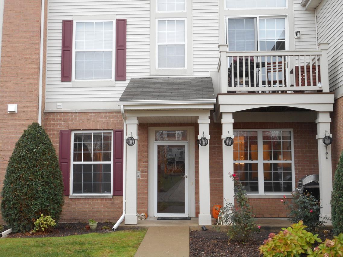 8108 Concord Ln. #G, Justice, IL 60458