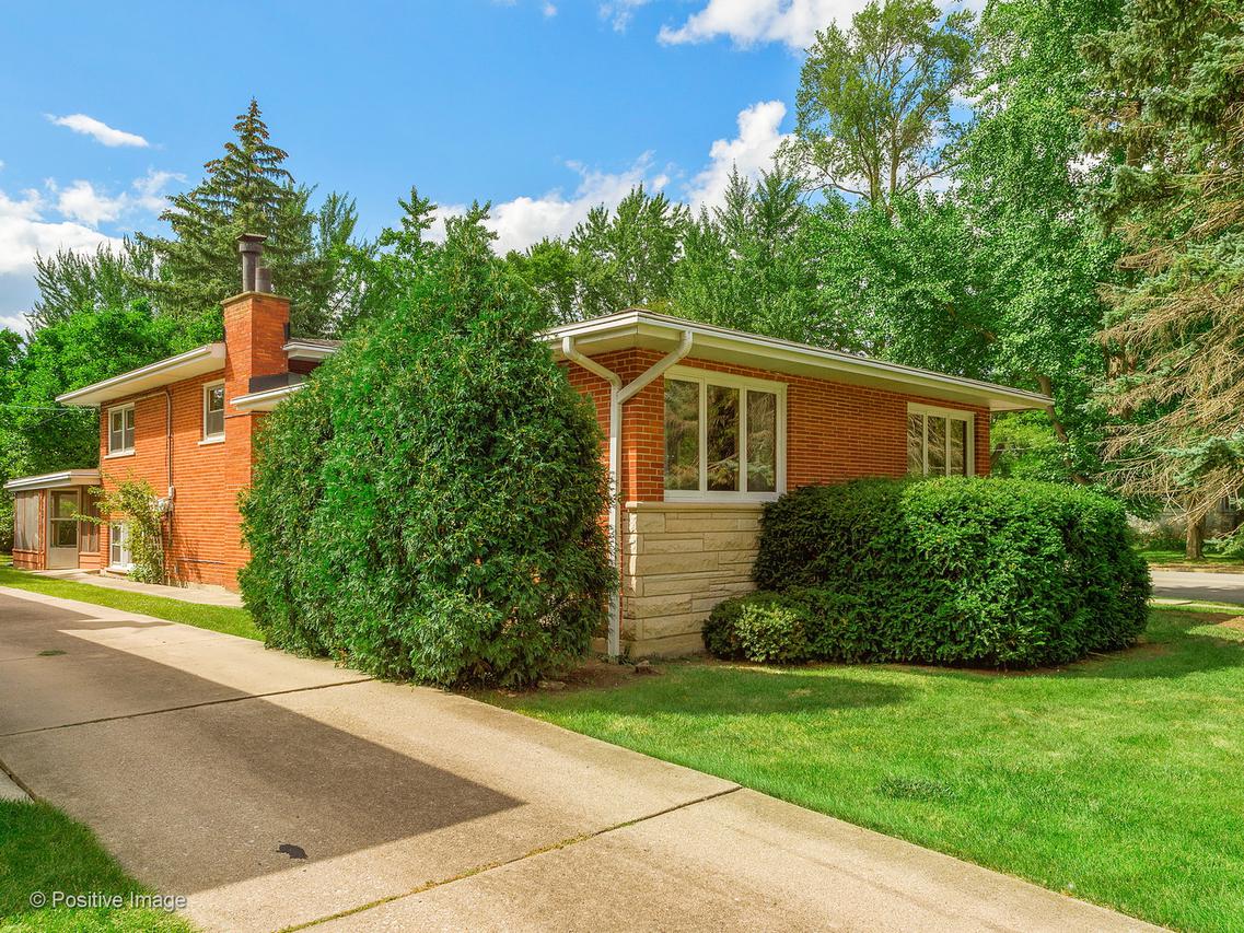 500 S Park Rd., La Grange, IL 60525