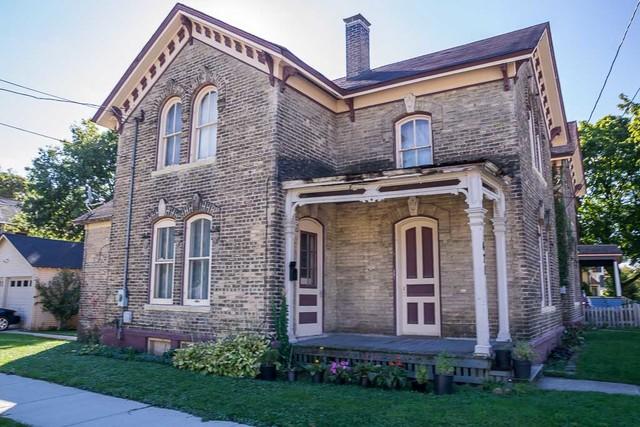 469 Douglas Ave., Elgin, IL 60120