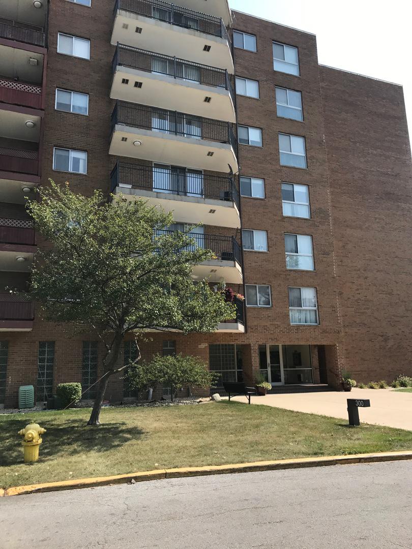 300 Park Ave. #241, Calumet City, IL 60409