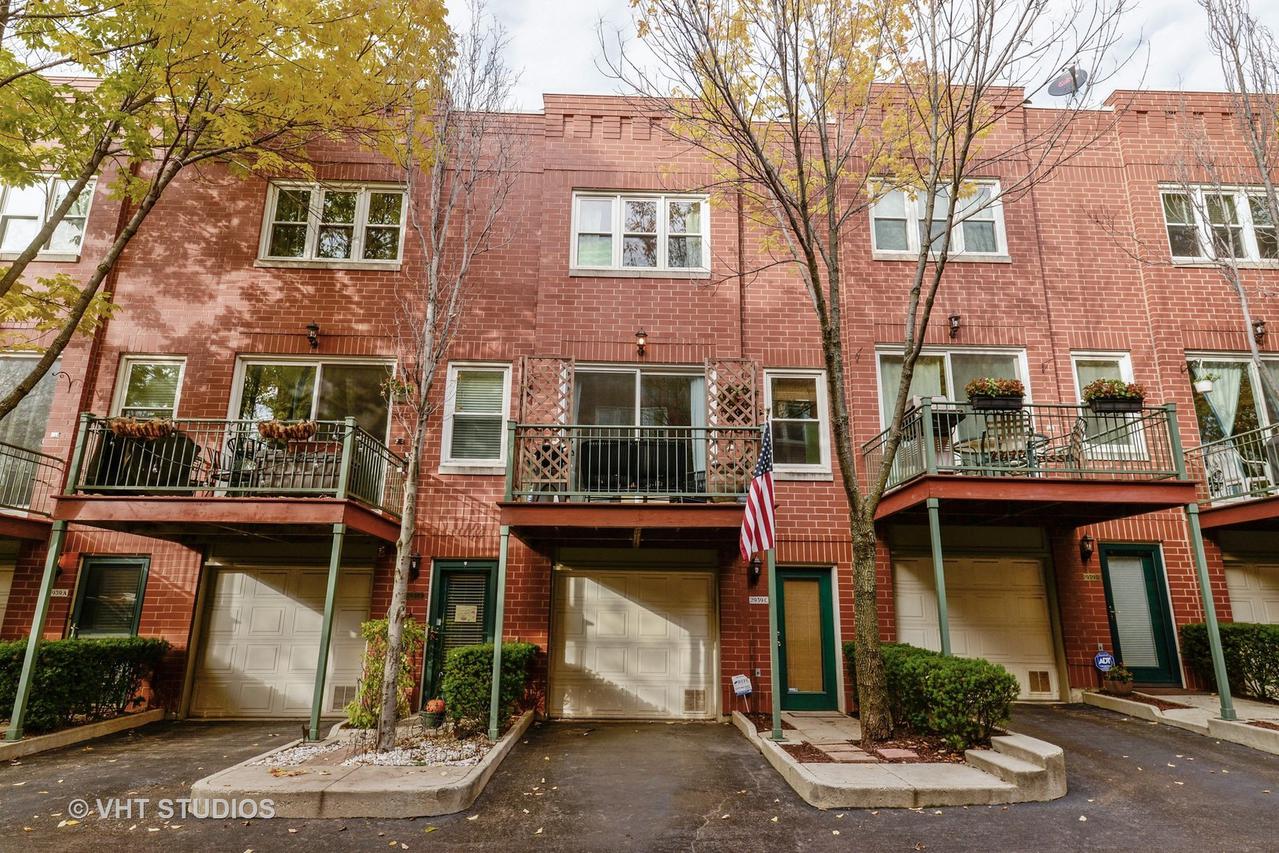2939 N Honore St. #C, Chicago, IL 60657