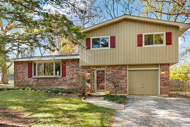 624 Norton Ave., Mundelein, IL 60060