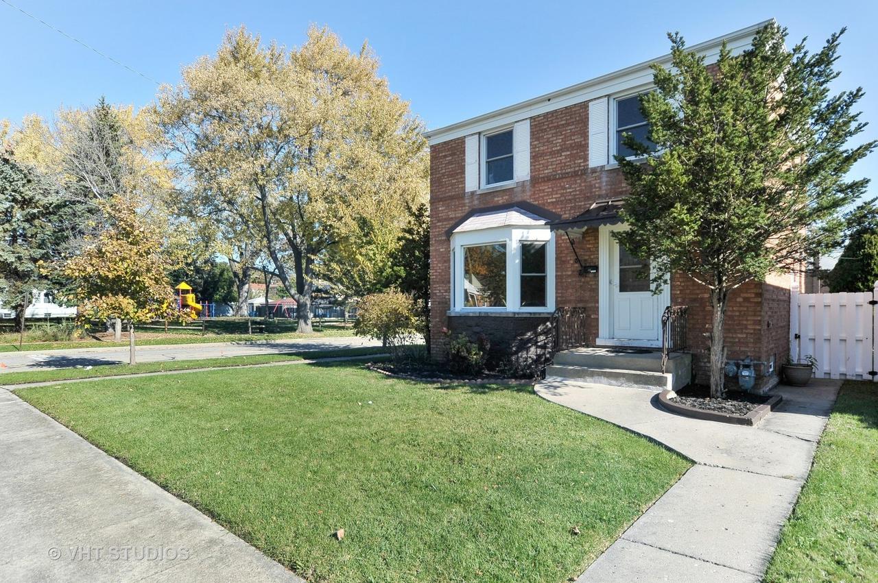 3049 Hawthorne St., Franklin Park, IL 60131
