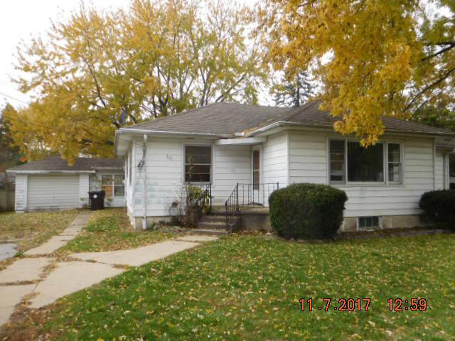 303 N 3rd St., Fisher, IL 61843