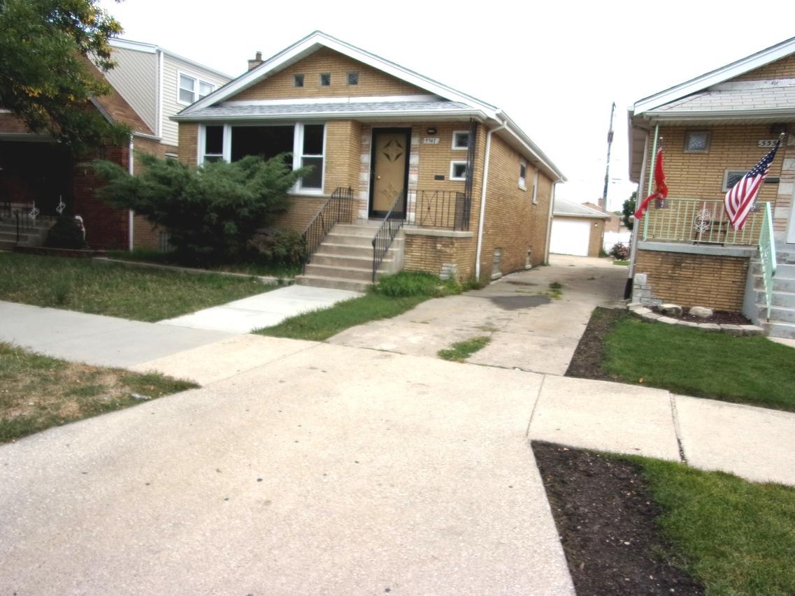 5347 S Narragansett Ave., Chicago, IL 60638