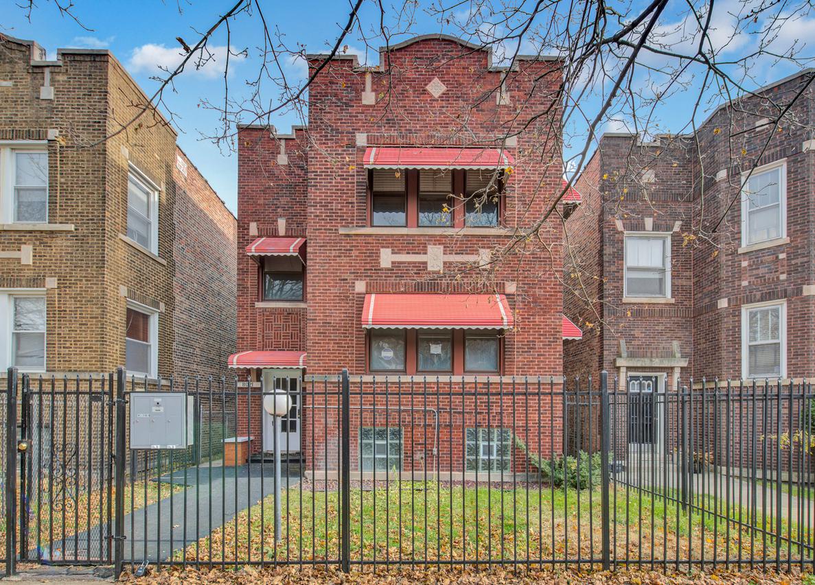 8021 S Dobson Ave., Chicago, IL 60619