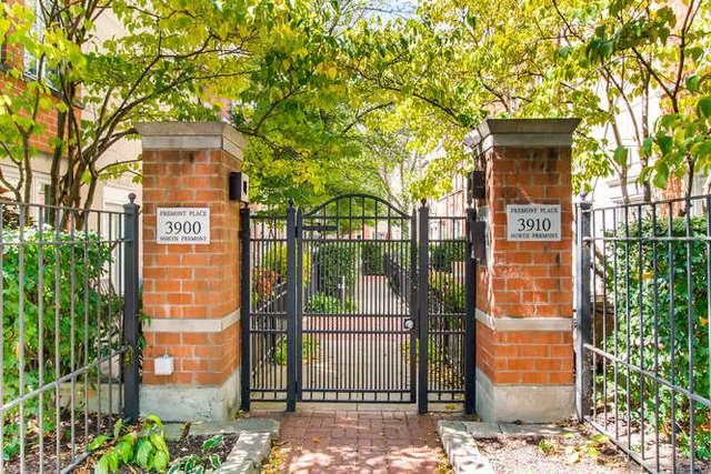 3910 N Fremont St. #B, Chicago, IL 60613