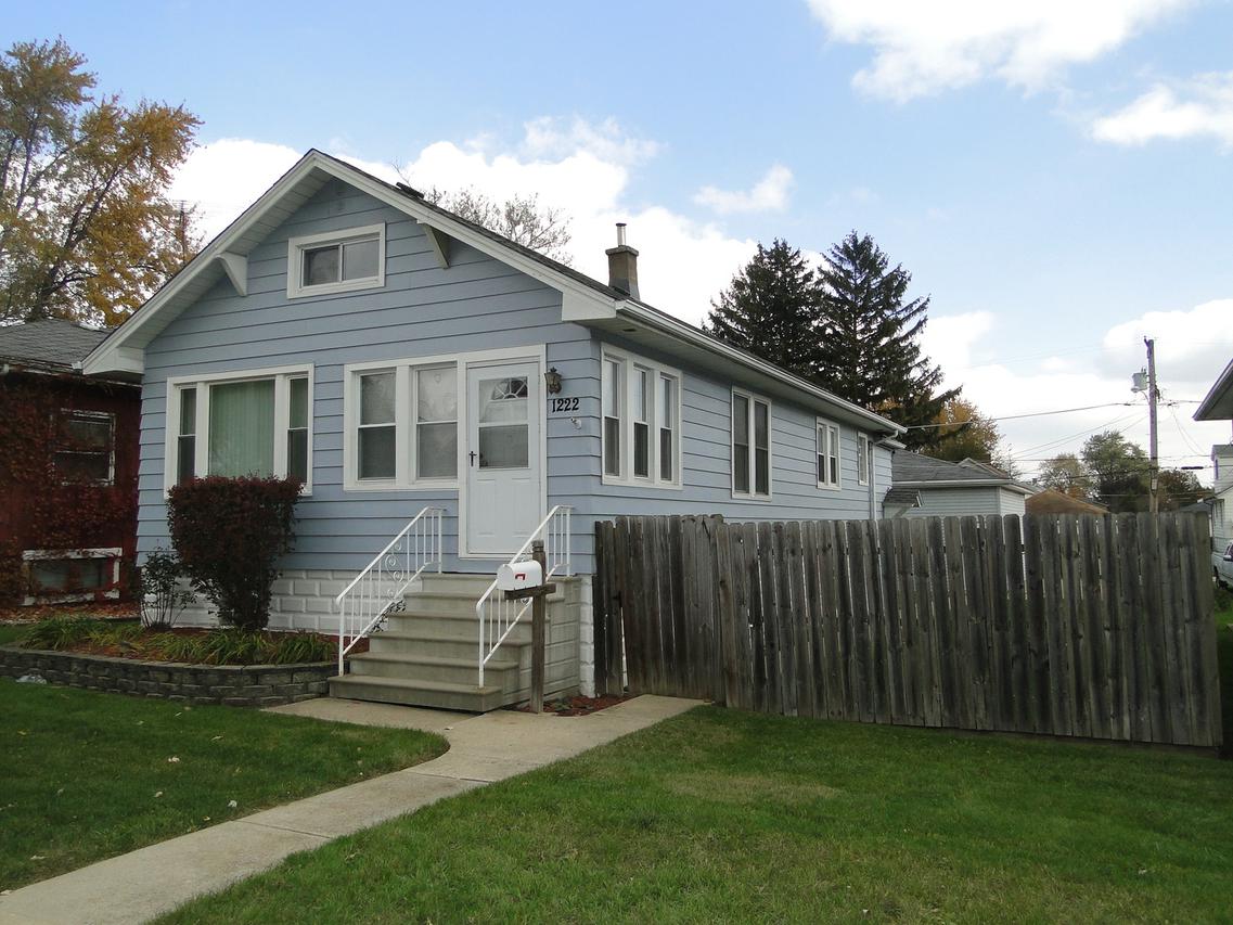 1222 Highland Ave., Joliet, IL 60435